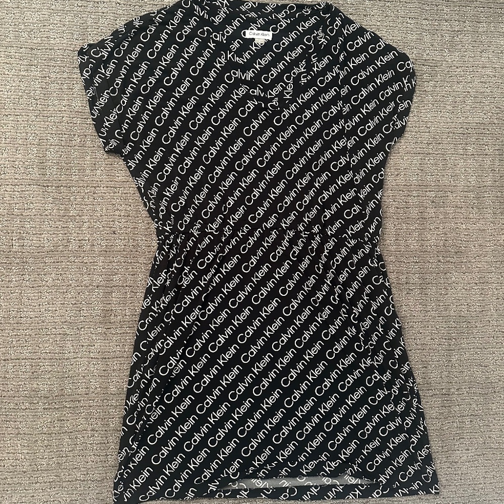 Women’s Calvin Klein dress size medium